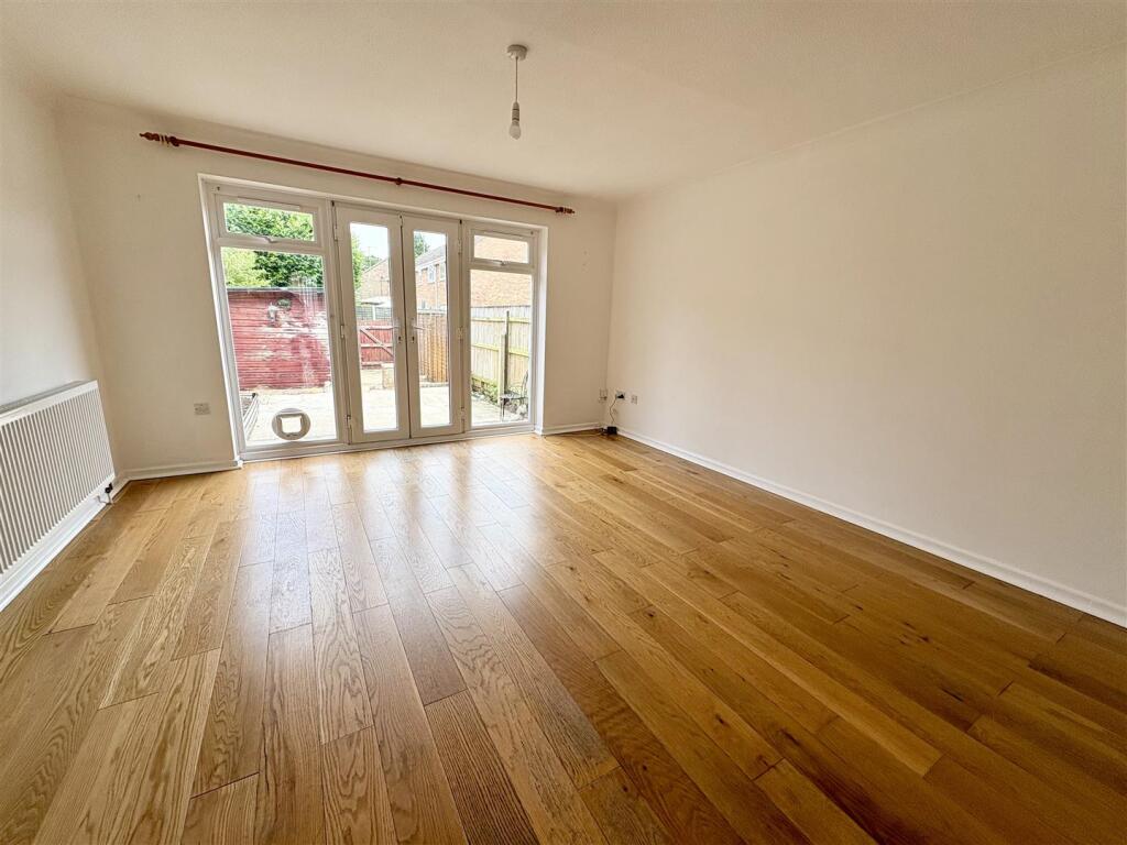 Additional image 3 of Bingham Close, Verwood