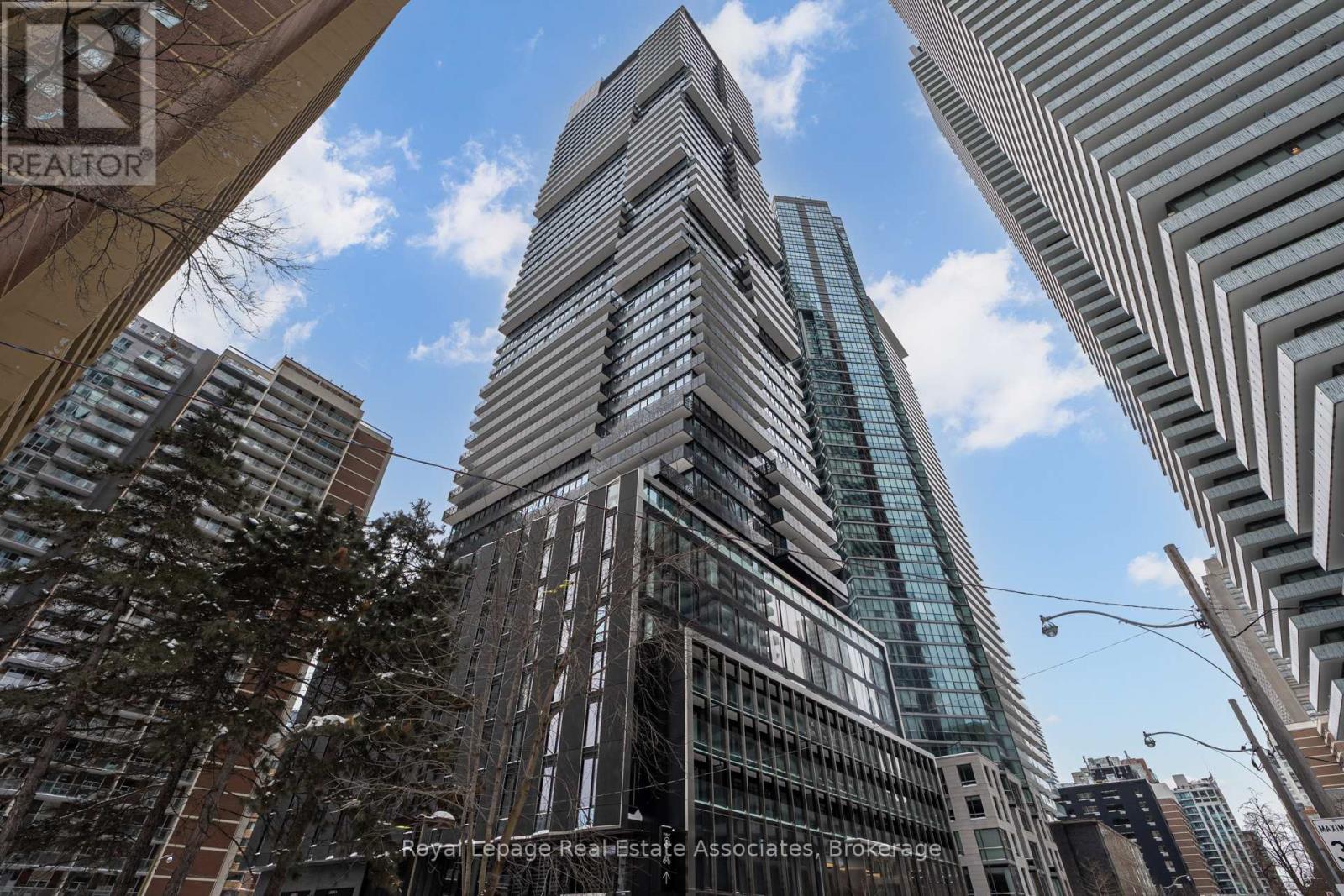 2206 - 55 CHARLES STREET E|Toronto (Bay Street Corridor), Ontario M5S2W9