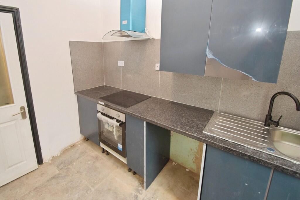 Additional image 5 of Willow Gove, Ingrow