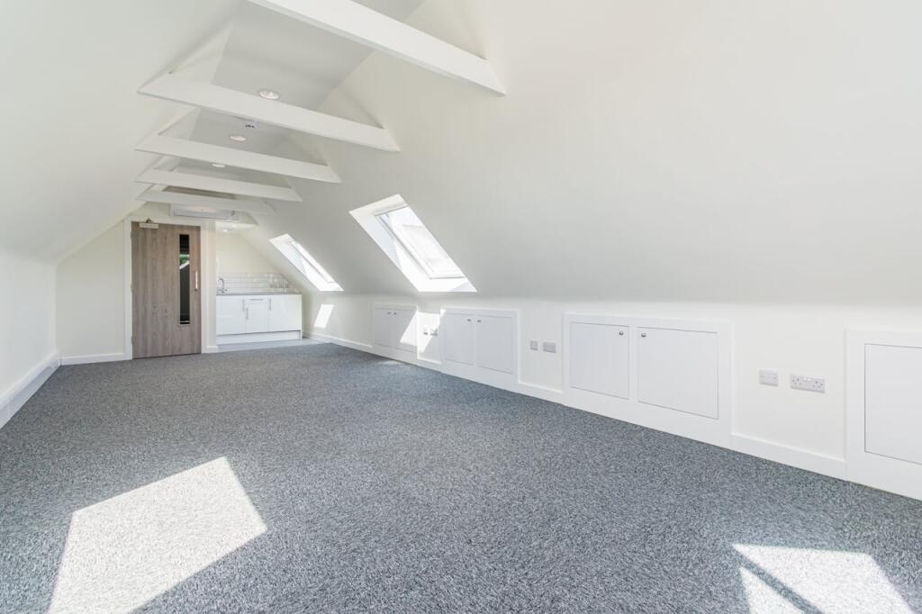 Additional image 5 of Fridays Court, High Street, Ringwood, BH24 1AB