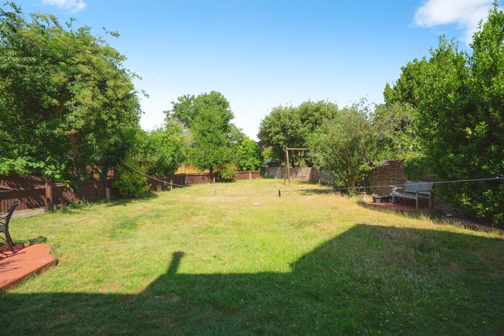 Additional image 20 of Watts Lane, Eastbourne