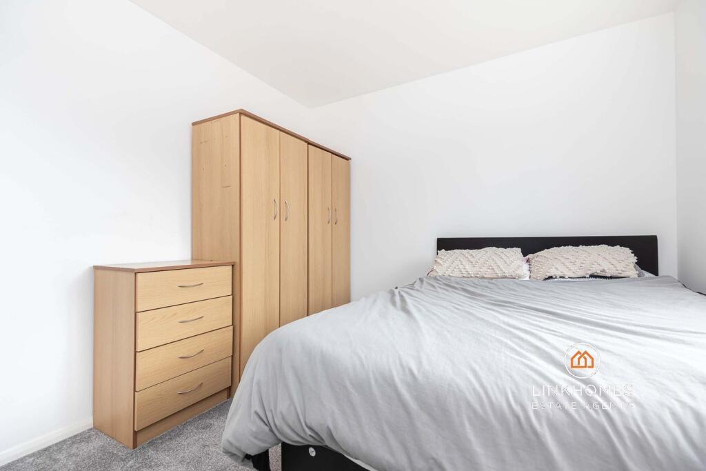 Additional image 25 of Willwood Close, Poole, BH17