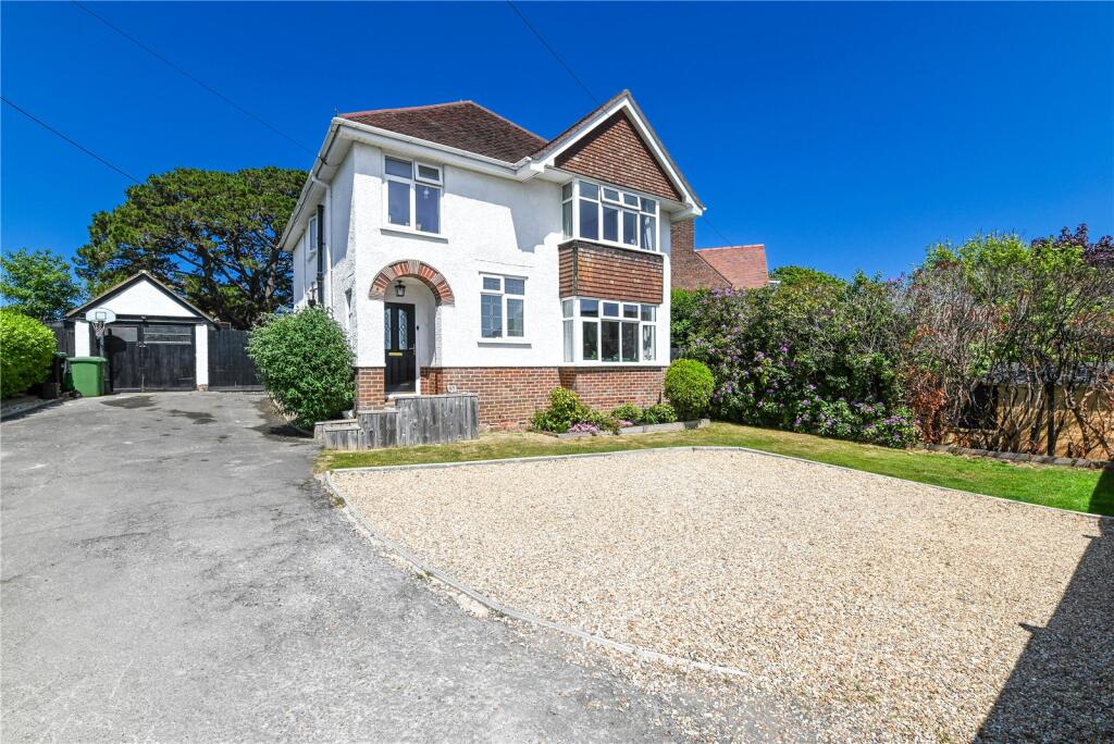 Additional image 17 of Barton Court Avenue, Barton on Sea, New Milton, Hampshire, BH25