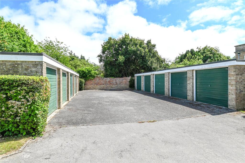 Additional image 12 of Royston Place, Barton on Sea, New Milton, Hampshire, BH25