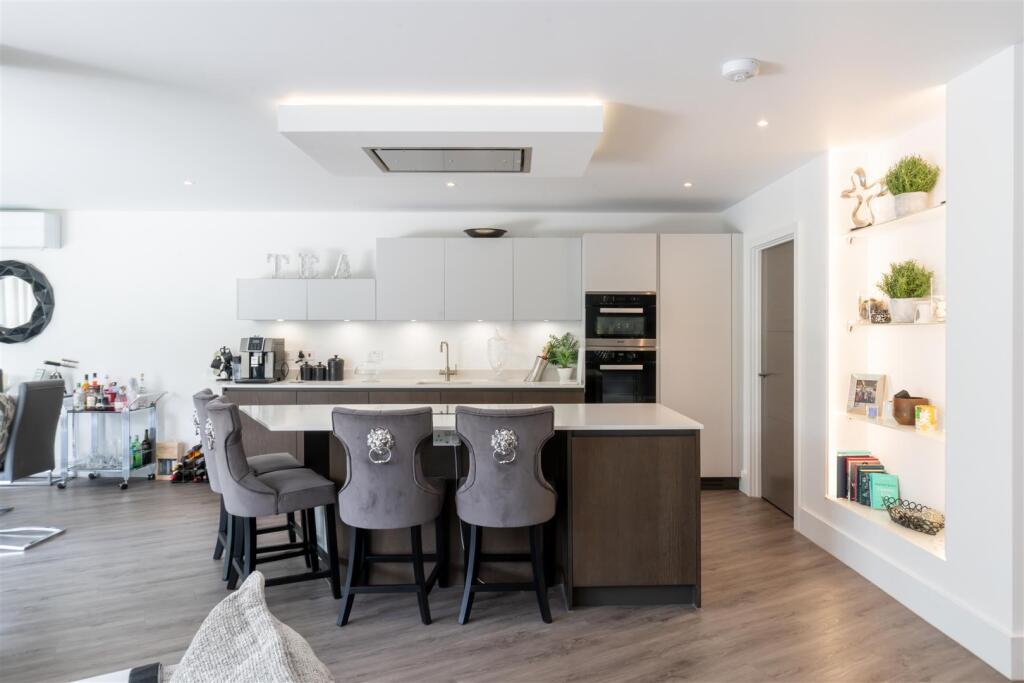 Additional image 2 of Salterns Way, Lilliput