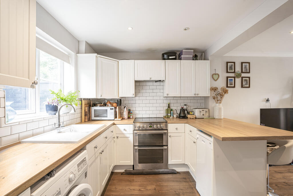 Additional image 3 of Rivenhall End, Welwyn Garden City, Hertfordshire, AL7