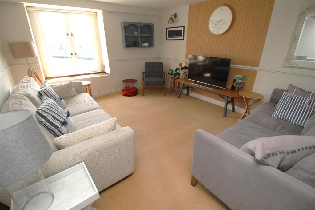 Additional image 22 of Rowes Warehouse