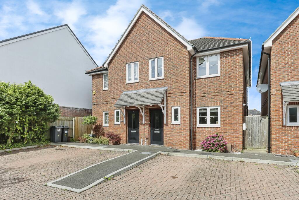 Uplands Gardens, BOURNEMOUTH, Dorset, BH8