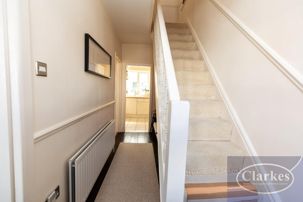 Additional image 11 of STYLISH Detached House CASTLE RD WINTON