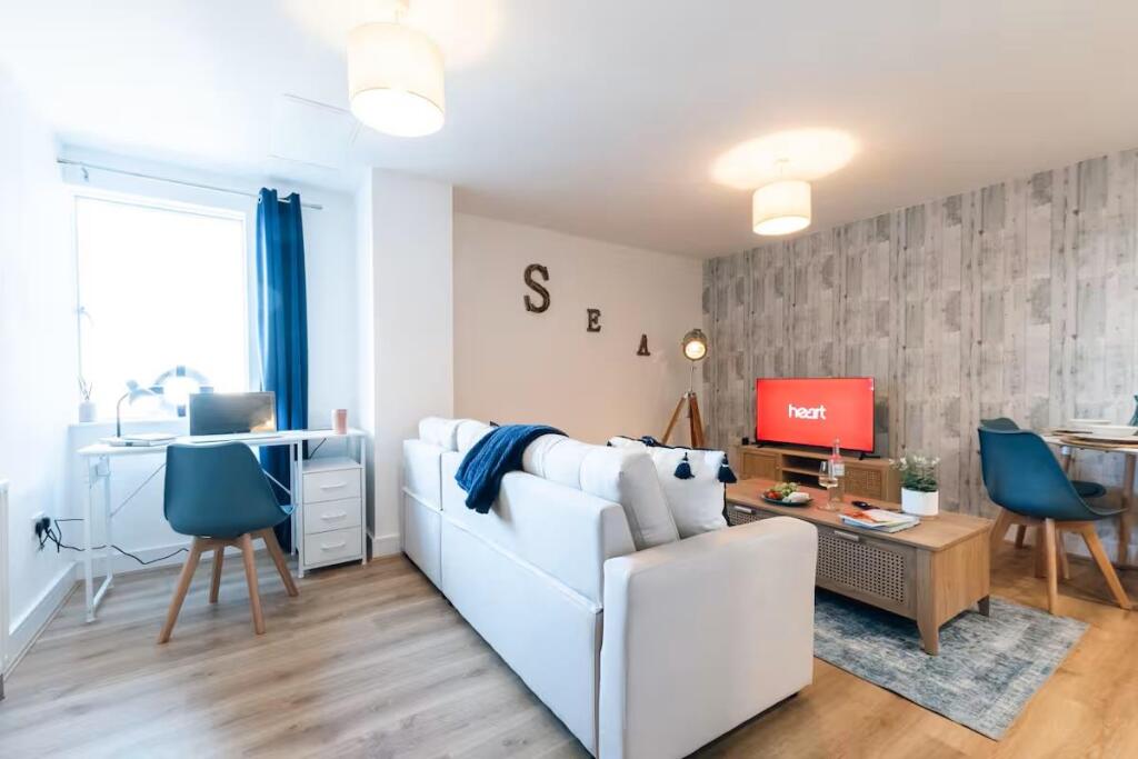 Additional image 8 of High Street, Poole