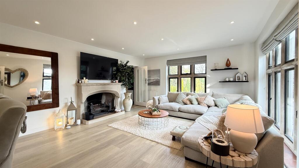 Additional image 18 of Blake Hill Crescent, Lilliput