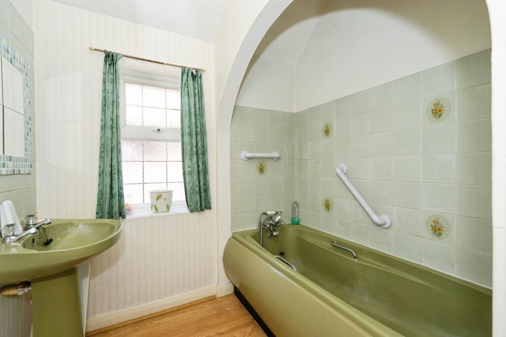 Additional image 14 of George V Avenue, Worthing