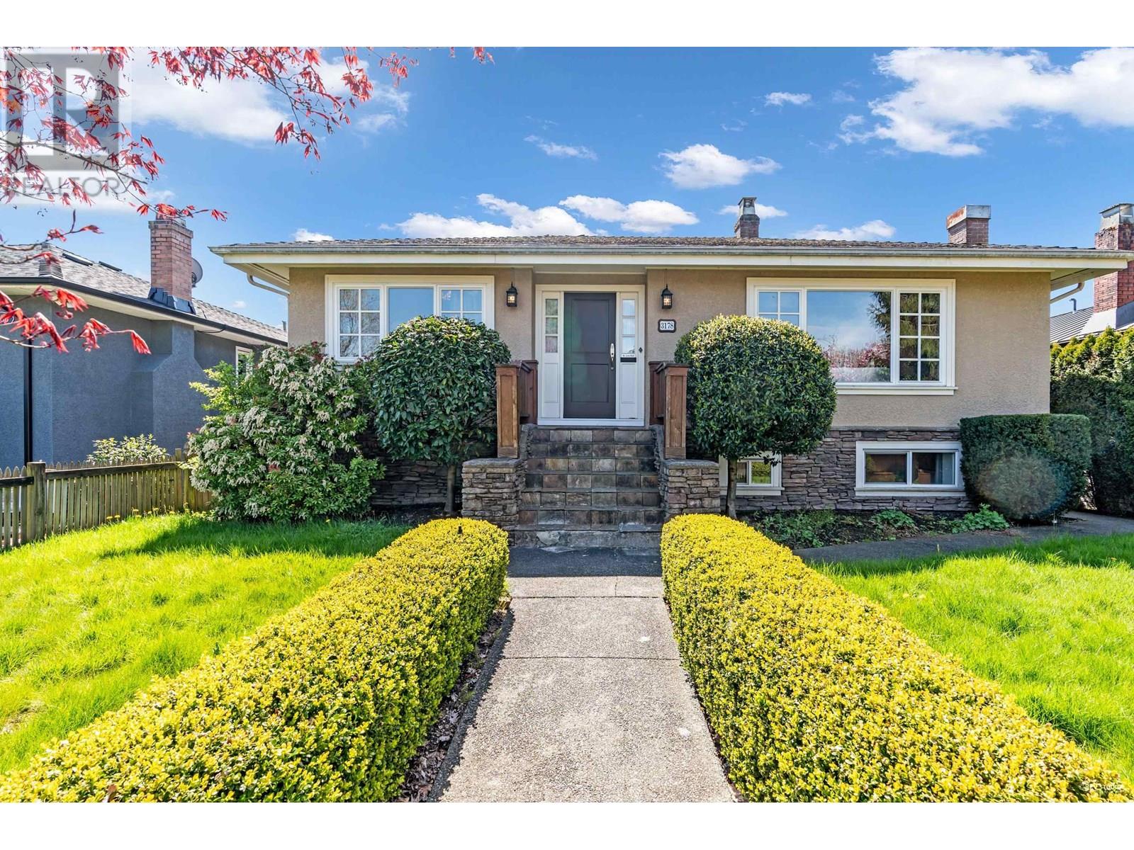 3178 W 16TH AVENUE|Vancouver, British Columbia V6K3E1