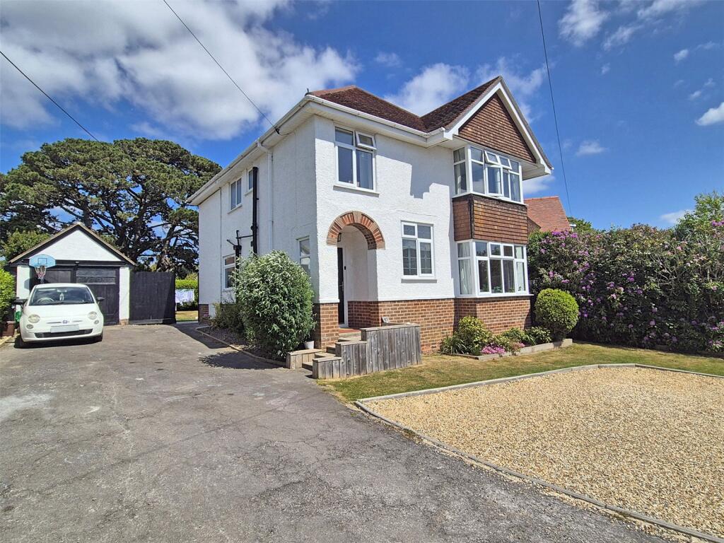 Additional image 2 of Barton Court Avenue, Barton on Sea, New Milton, Hampshire, BH25