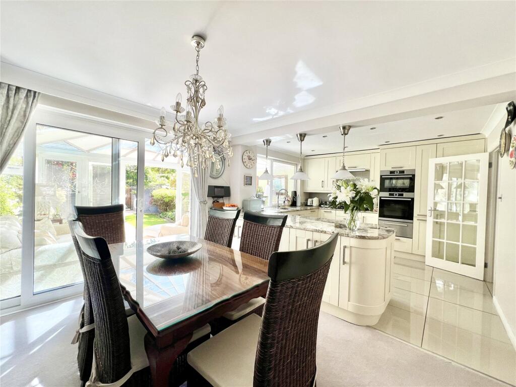 Additional image 21 of Chantry Close, Highcliffe On Sea, Christchurch, Dorset, BH23