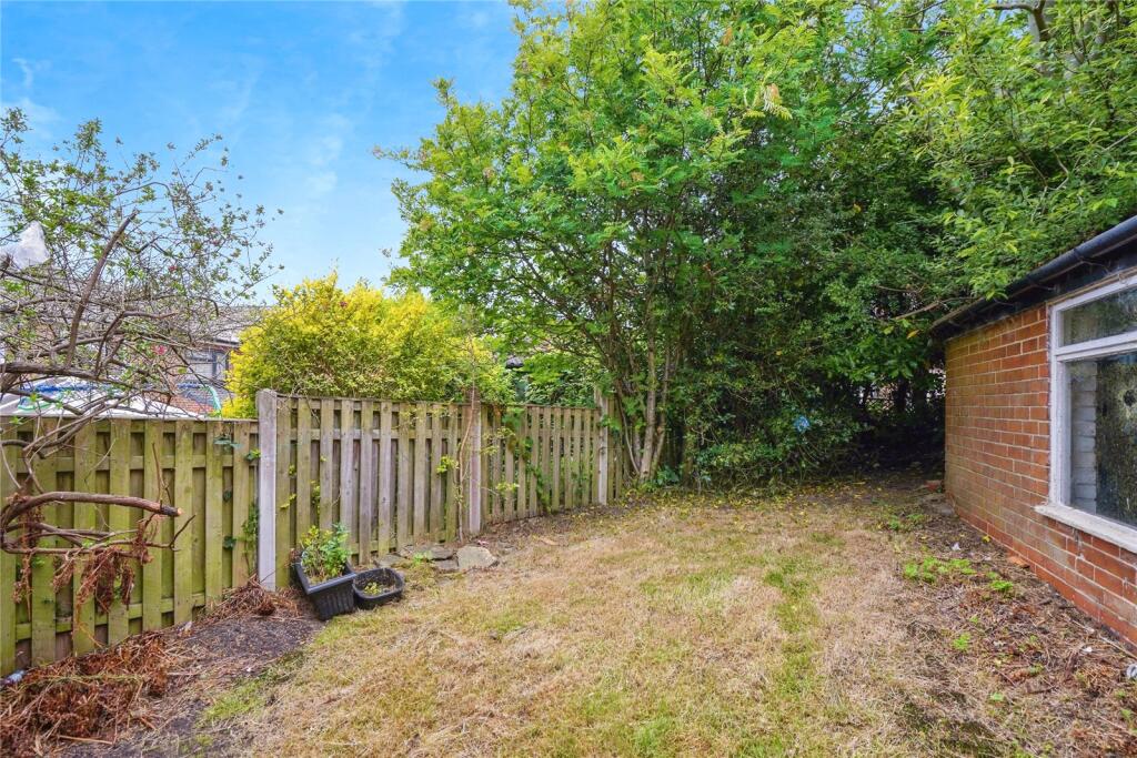 Additional image 12 of Clayton Road, Bradford, BD7