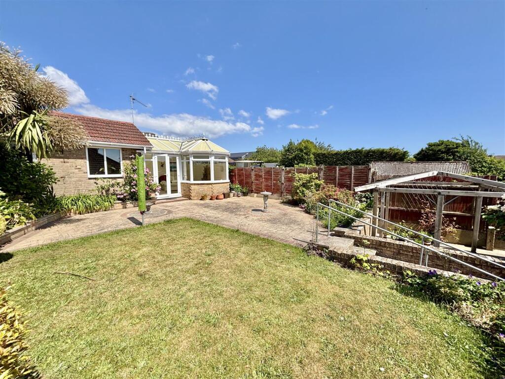 Additional image 27 of Lake Drive, Hamworthy