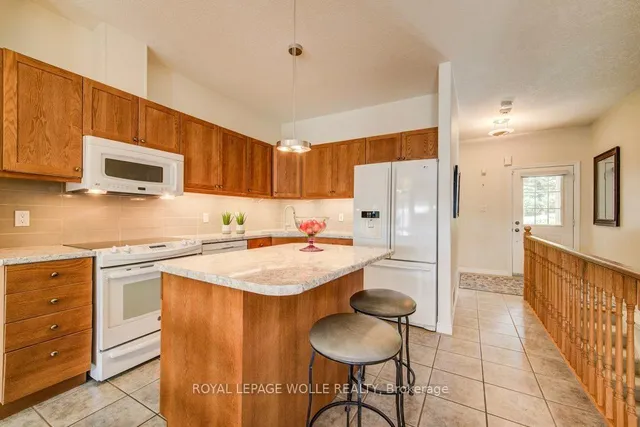 Additional image 8 of 165 Chandos Dr Unit 3