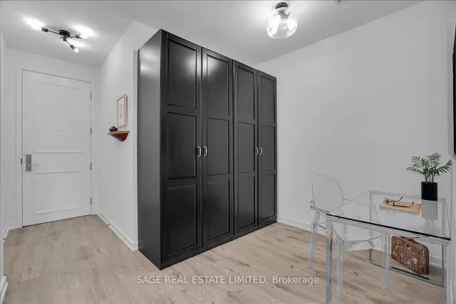 Additional image 2 of 380 Macpherson Ave Unit 317