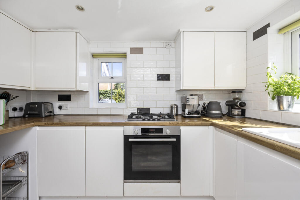 Additional image 14 of Wallace Avenue, Worthing, BN11