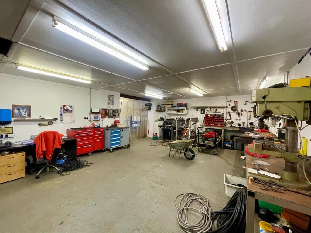 Additional image 44 of Barrack Road, West Parley, Ferndown