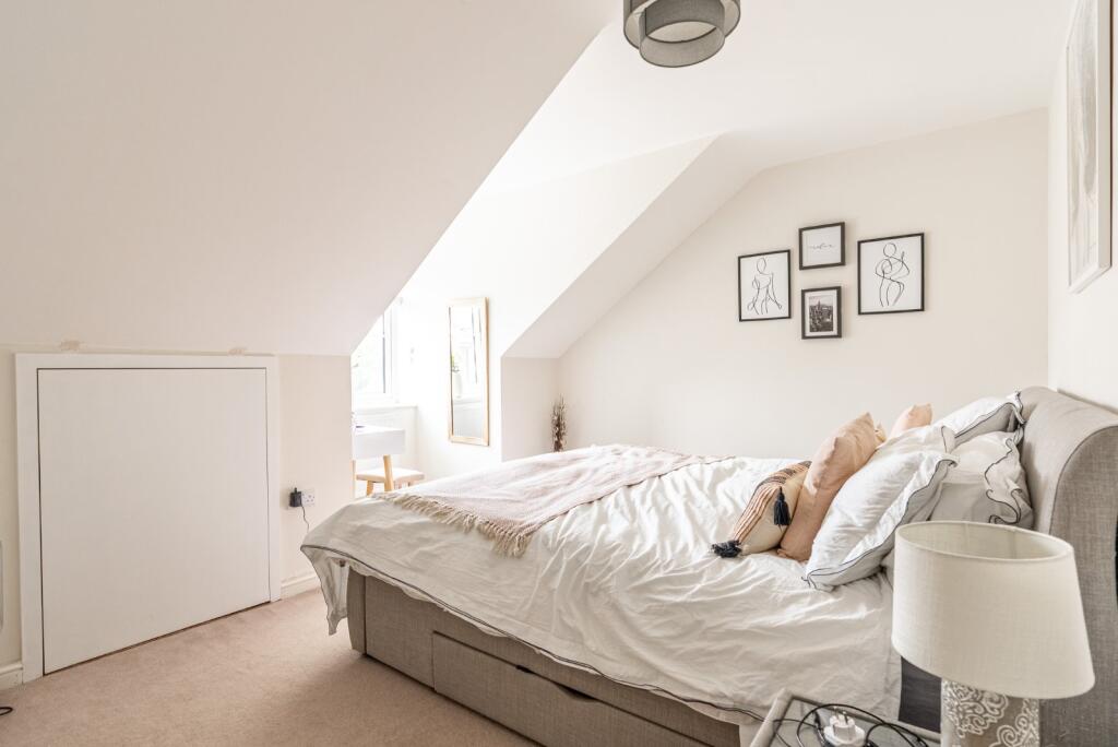 Additional image 12 of Neville Close, St. Albans, Hertfordshire, AL3