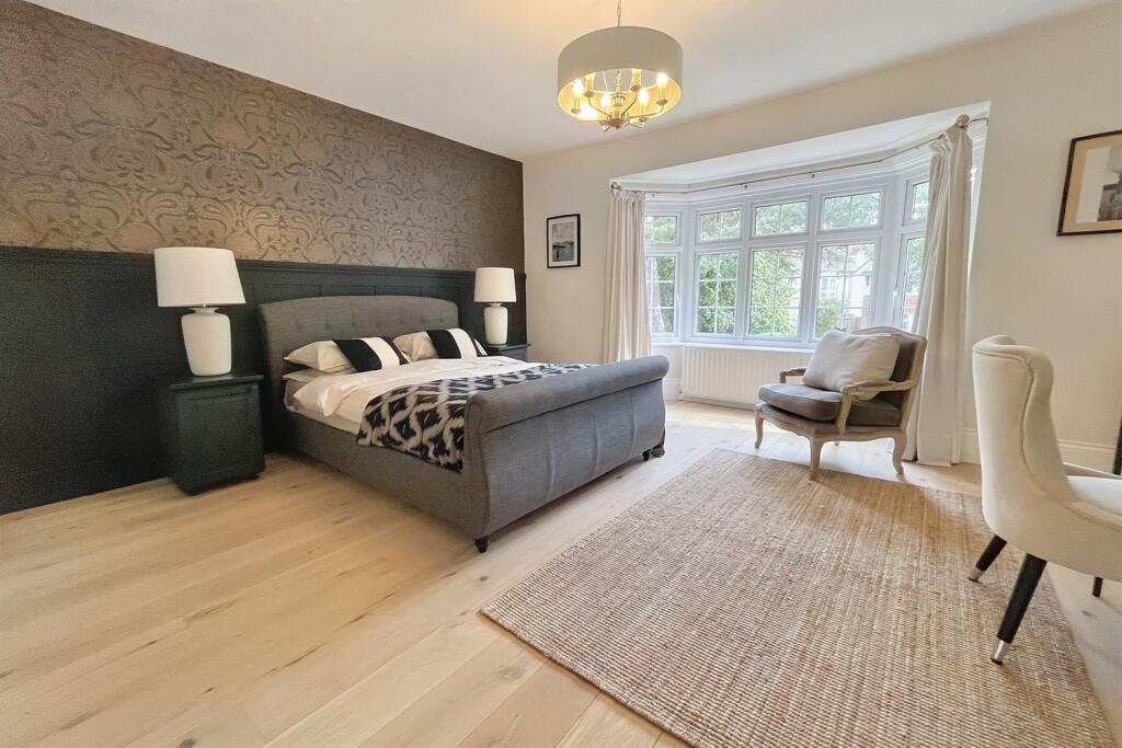 Additional image 15 of Portman Estate