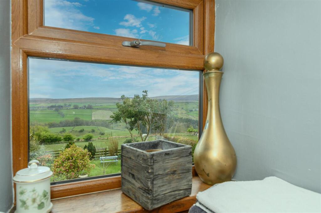 Additional image 22 of Hey Top, 1-2, Hey Top, Oldfield, BD22 0HX