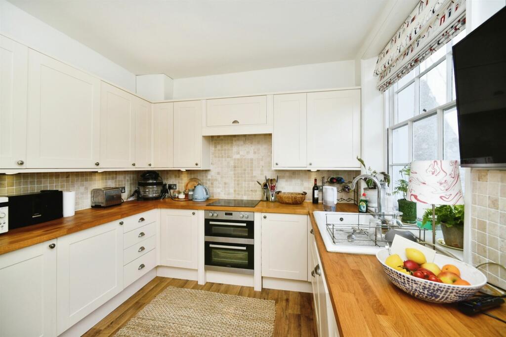 Additional image 18 of Lewes Crescent, Brighton