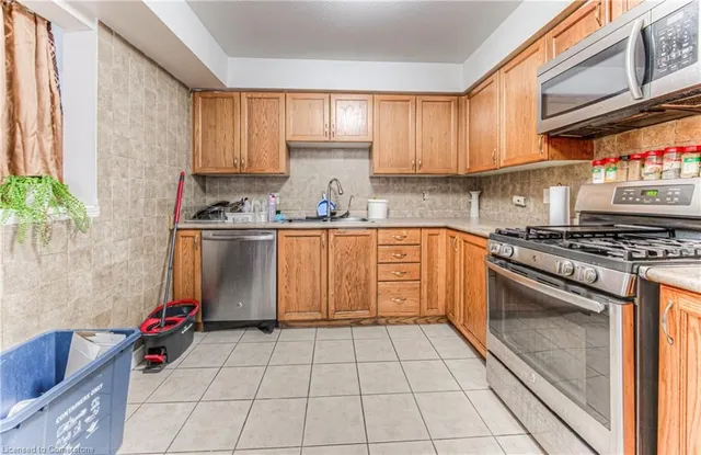 Additional image 10 of 40 Red Clover Cres