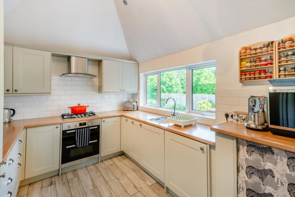 Additional image 6 of Douglas Road, Harpenden, Hertfordshire