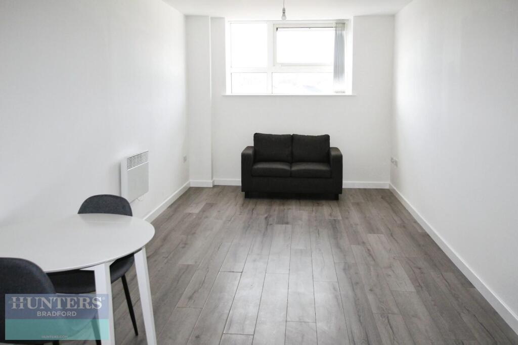 Additional image 6 of Card House, Bingley Road Bradford, BD9 6FG