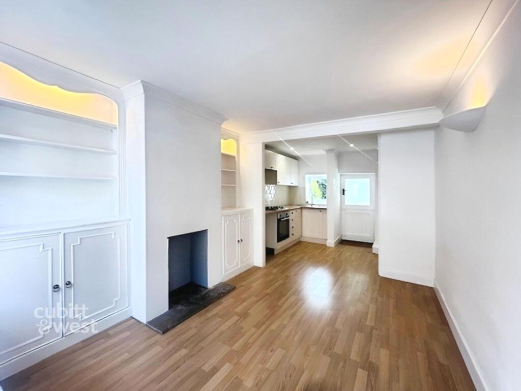 Additional image 6 of Bond Street Arundel BN18