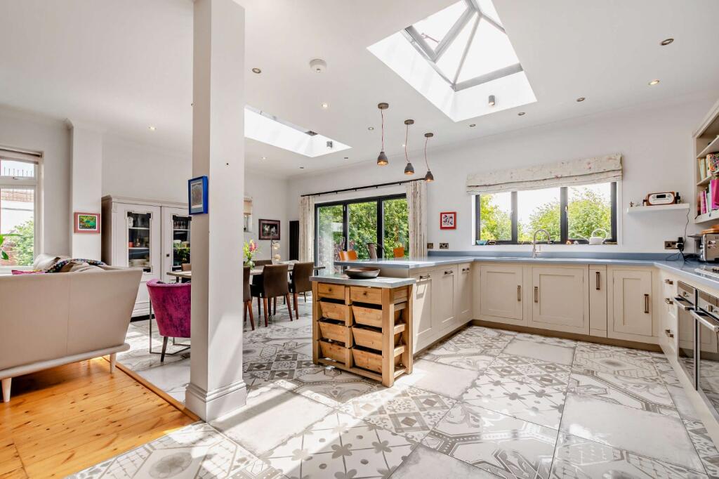 Additional image 29 of Pashley Road, Eastbourne, East Sussex