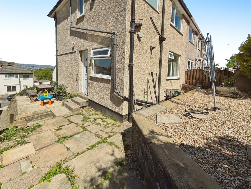 Additional image 20 of Ascot Drive, Bradford, BD7 4NN