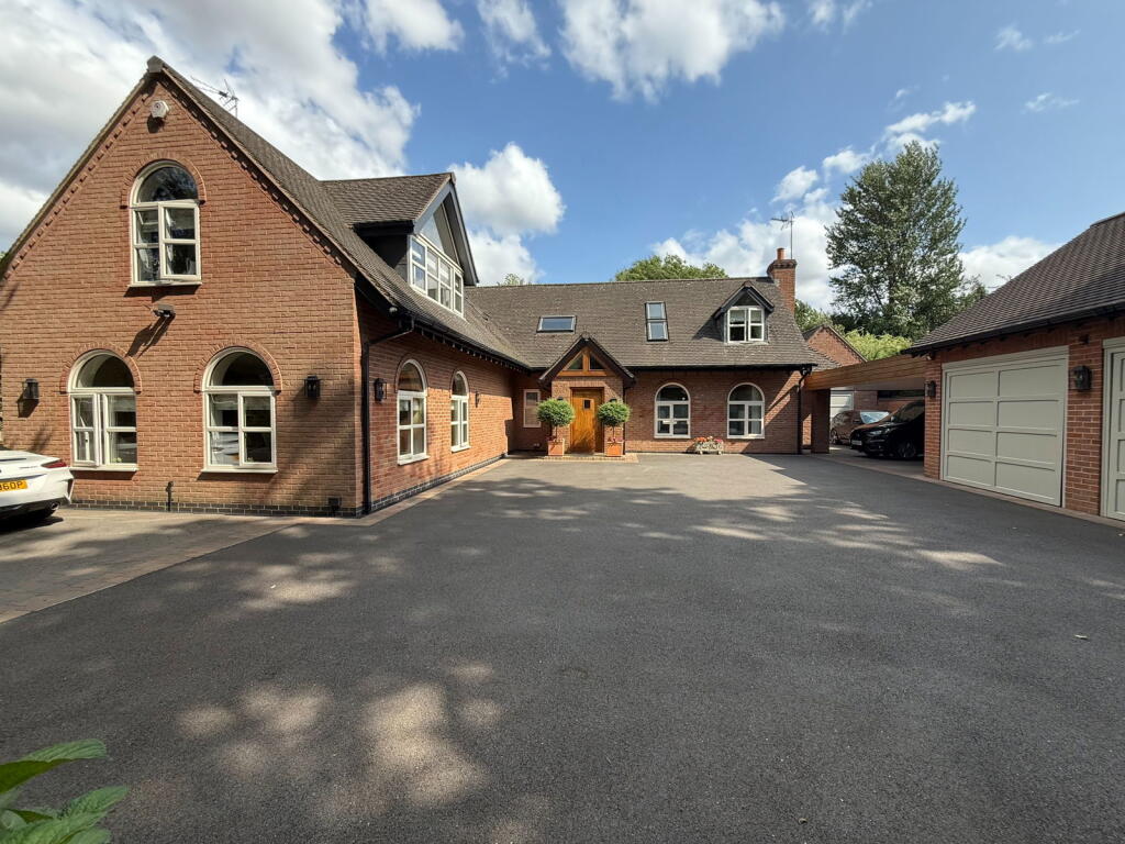 Barkers Lane, Wythall, B47 6BS