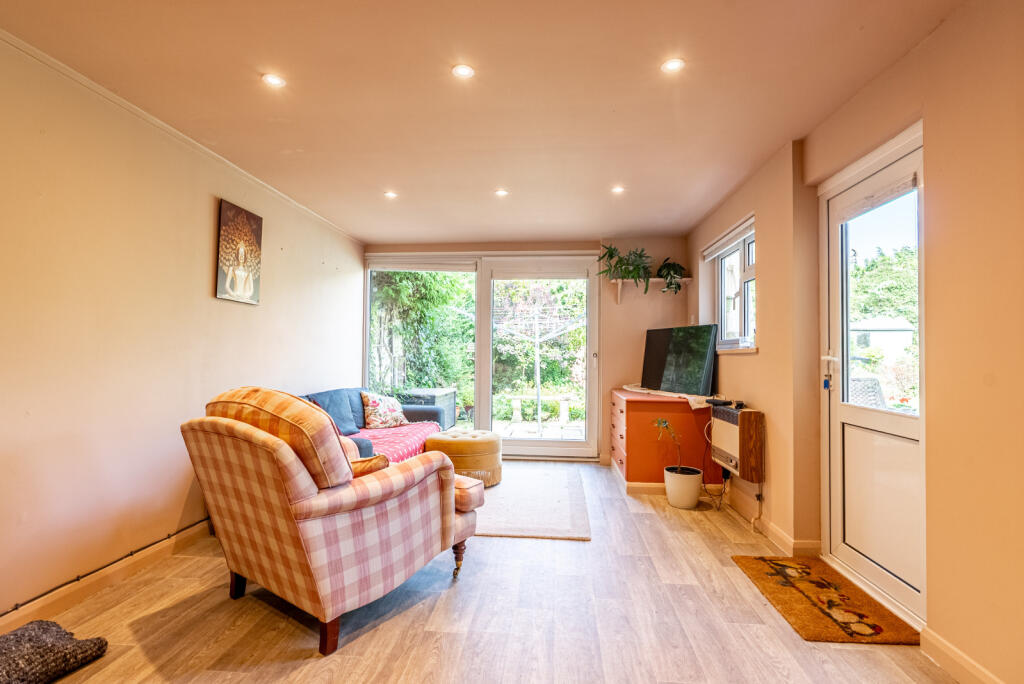 Additional image 4 of The Broadway, Wheathampstead, St. Albans, Hertfordshire, AL4