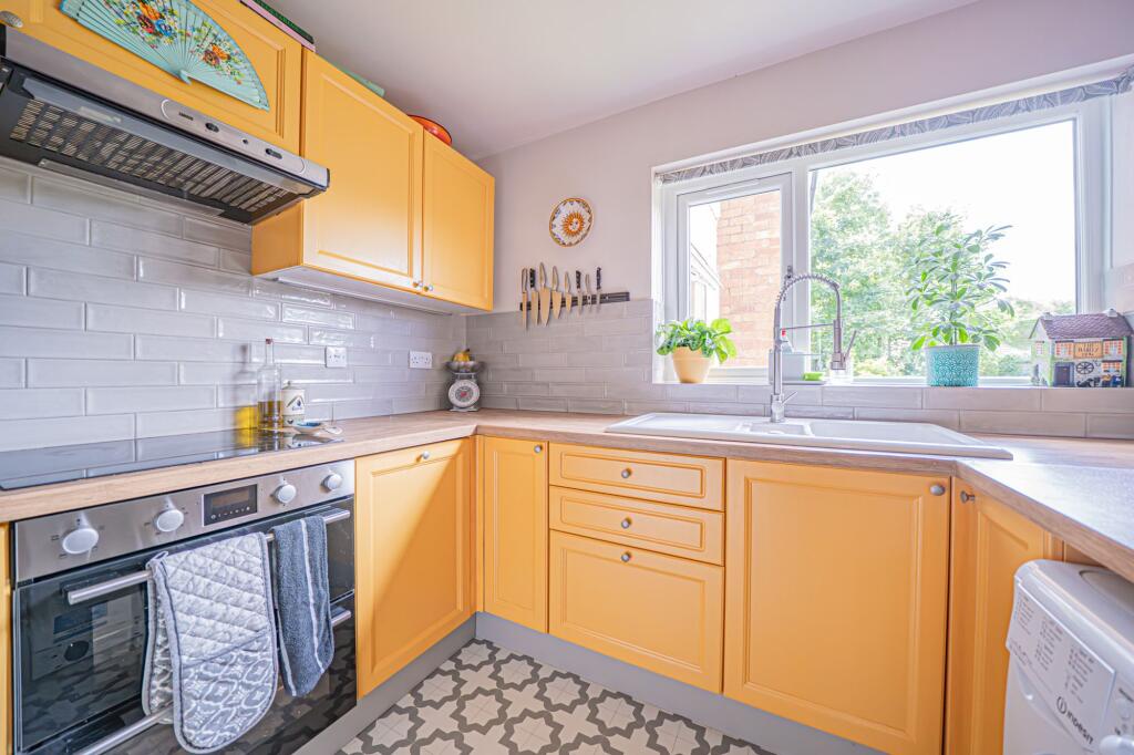 Additional image 4 of Meadow Drive, Hampton-In-Arden, B92