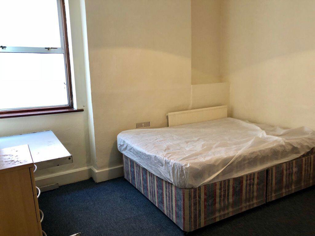 Additional image 3 of STUDENT THREE/ FOUR BEDROOM HOUSE (113st)