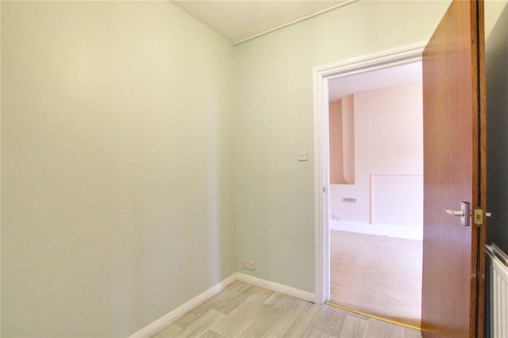 Additional image 6 of South Terrace, Littlehampton, West Sussex, BN17