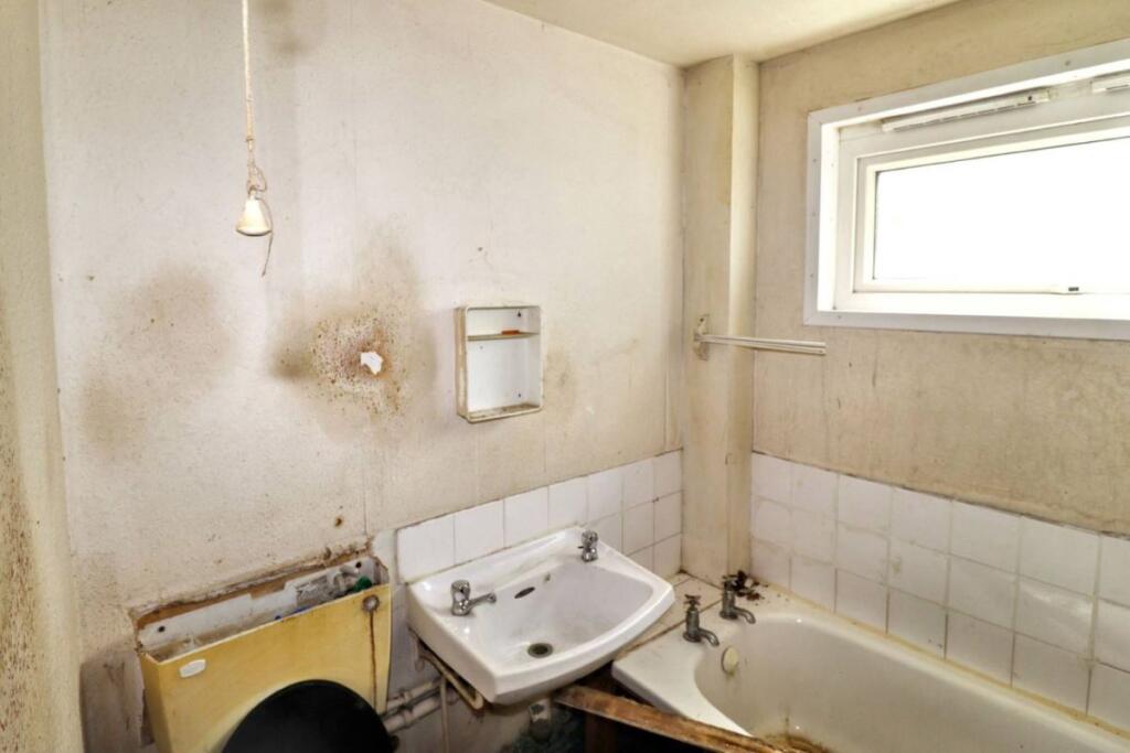 Additional image 12 of 47B Hawkshead Drive, Bradford, West Yorkshire, BD5 0TJ