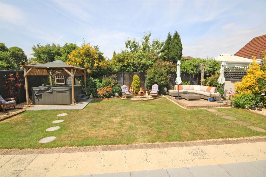 Additional image 15 of Everon Gardens, New Milton, Hampshire, BH25