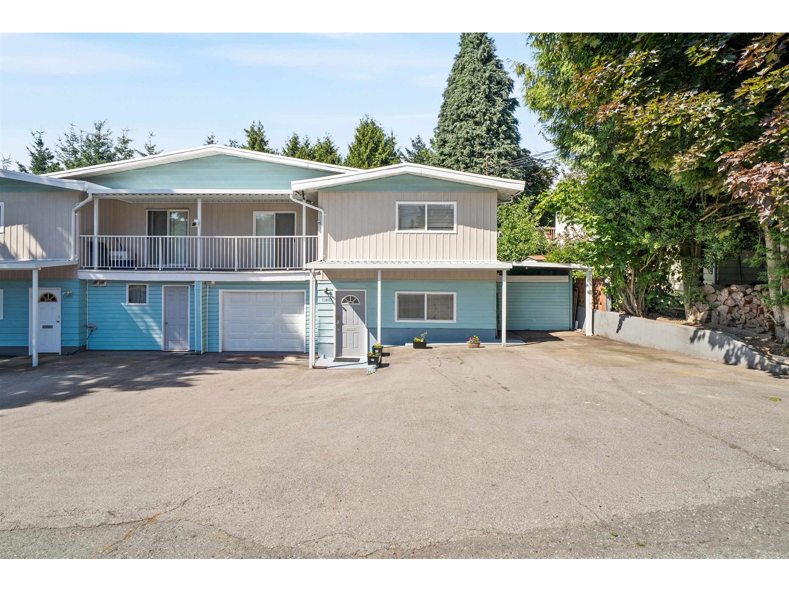 13687 112 AVENUE|Surrey, British Columbia V3R2G4