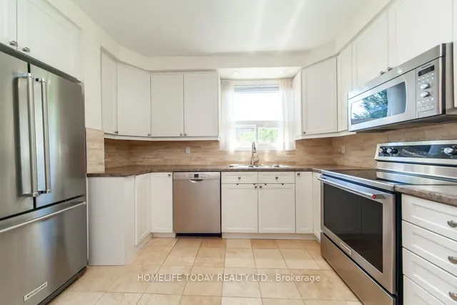 Additional image 9 of 61 Lord Roberts Dr