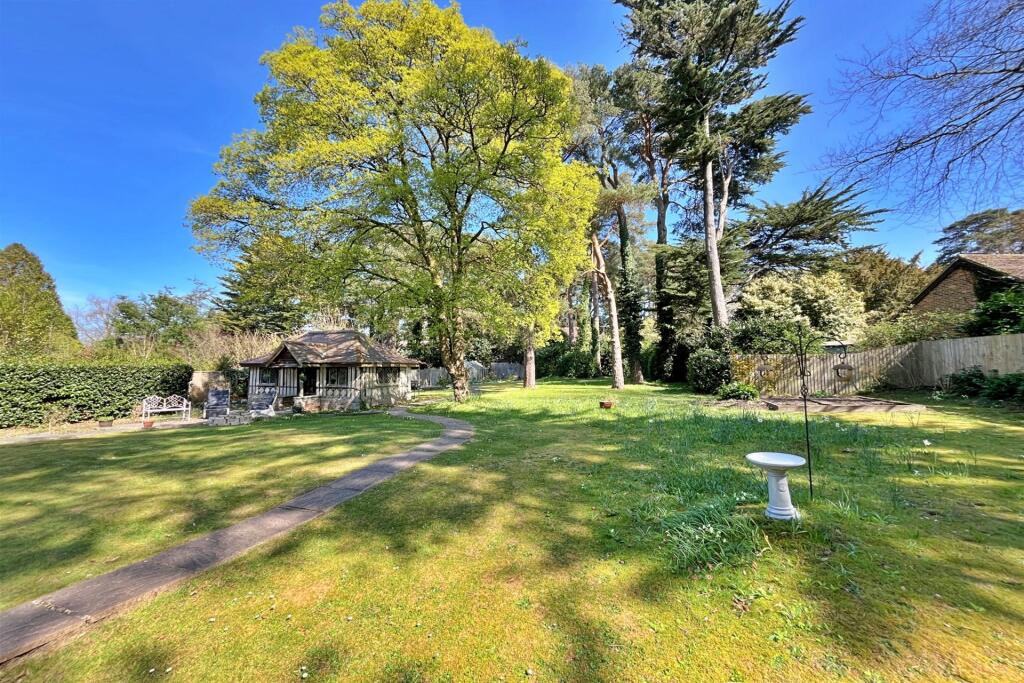 Additional image 25 of Broadstone