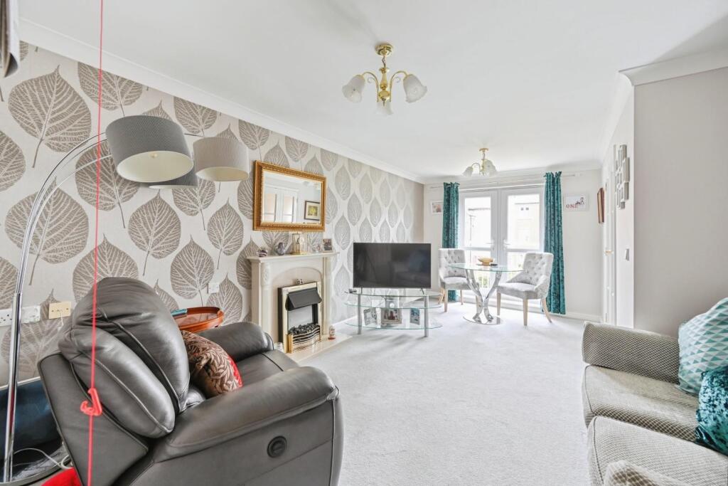 Additional image 7 of Rosy Cross, Tamworth