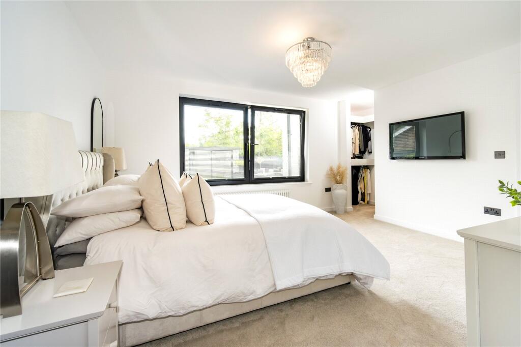 Additional image 19 of Springfield Avenue, Christchurch, Dorset, BH23