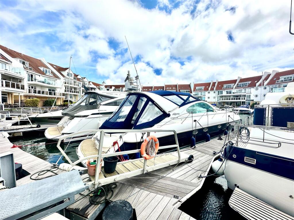 Additional image 24 of Lake Avenue, Poole