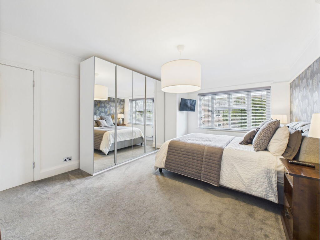 Additional image 13 of Hurst Avenue, Worthing, BN11