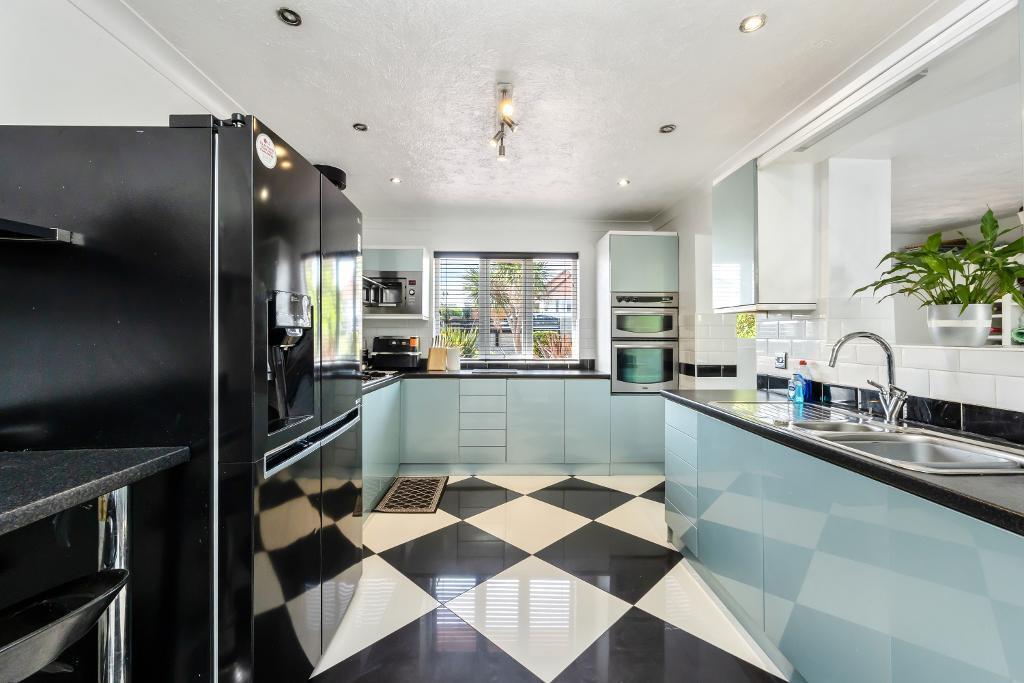 Additional image 8 of Ambleside Avenue, Telscombe Cliffs, BN10 7LS